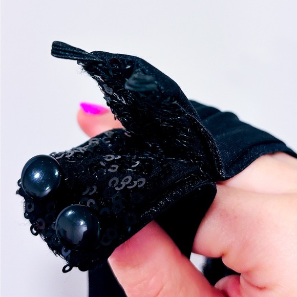 VENUS – Black velvet sequin halter jumpsuit with open back & wide leg * - Picture 8 of 9